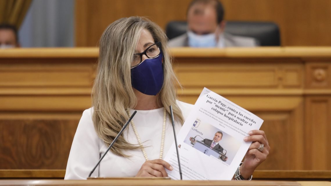 Merino reprocha a Page que no haya estado a la altura de lo que le han exigido los Colegios Profesionales durante la pandemia a los que ha respondido con ataques e insultos Merino reprocha a Page que no haya estado a la altura de lo que le han exigido los Colegios Profesionales durante la pandemia a los que ha respondido con ataques e insultos