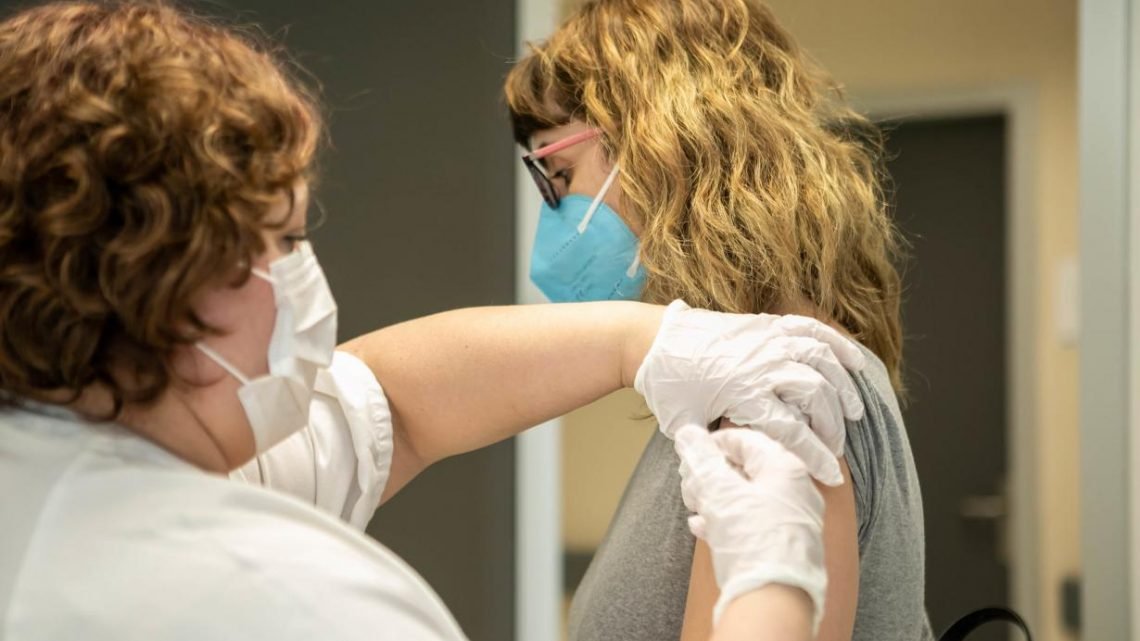 Castilla-La Mancha registra 303 nuevos casos por infección de coronavirus Castilla-La Mancha registra 303 nuevos casos por infección de coronavirus