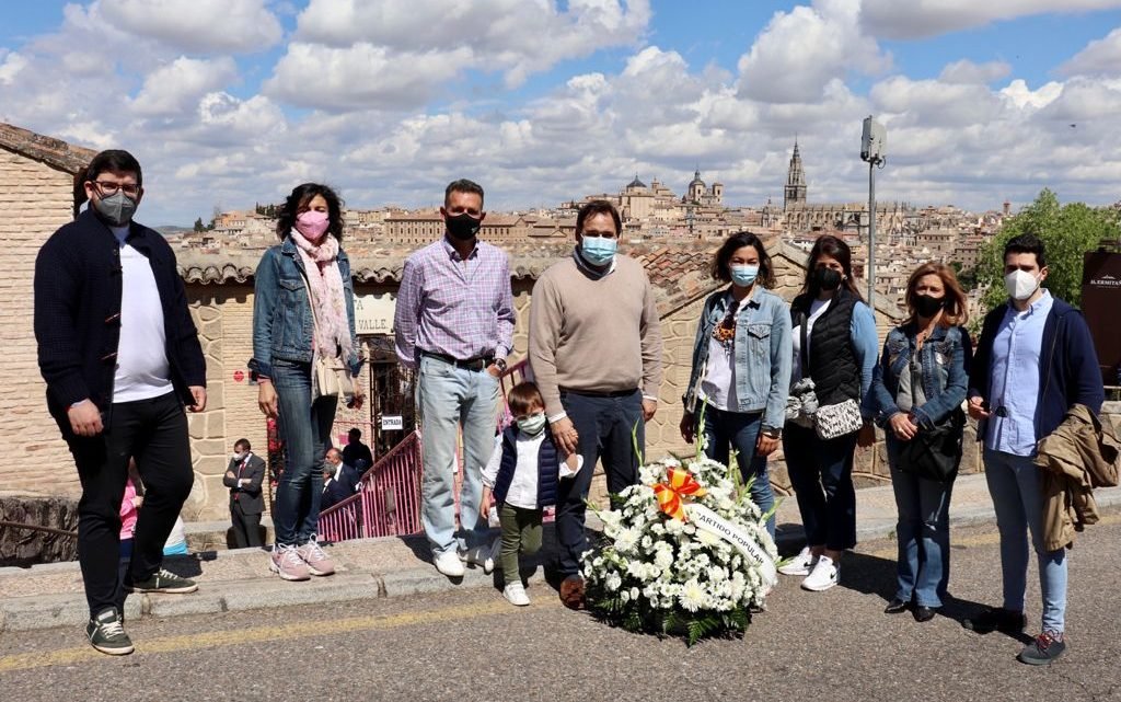 Núñez: “Hoy es el día de la España y de la Castilla-La Mancha que madruga y de aquellos que cada día levantan las persianas de sus negocios. Ellos son los protagonistas del país y de la región” Núñez: “Hoy es el día de la España y de la Castilla-La Mancha que madruga y de aquellos que cada día levantan las persianas de sus negocios. Ellos son los protagonistas del país y de la región”