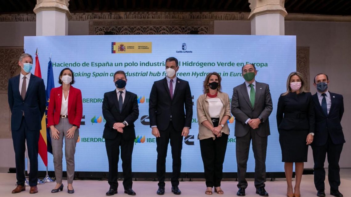 El presidente García-Page destaca la “importancia histórica” de la instalación de Cummins en la región con la generación de 1.000 empleos