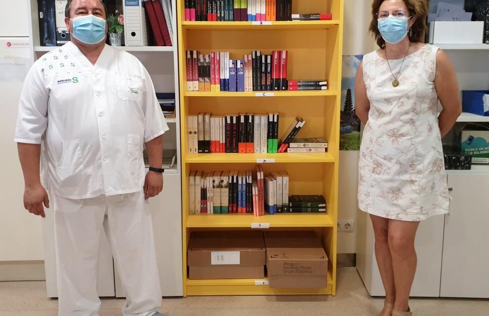 El Hospital General de Villarrobledo abre un servicio de biblioteca para hacer más llevadera la estancia de pacientes y acompañantes El Hospital General de Villarrobledo abre un servicio de biblioteca para hacer más llevadera la estancia de pacientes y acompañantes